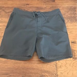 Ten Thousand Training-Foundation Short Size L 7” inseam EUC